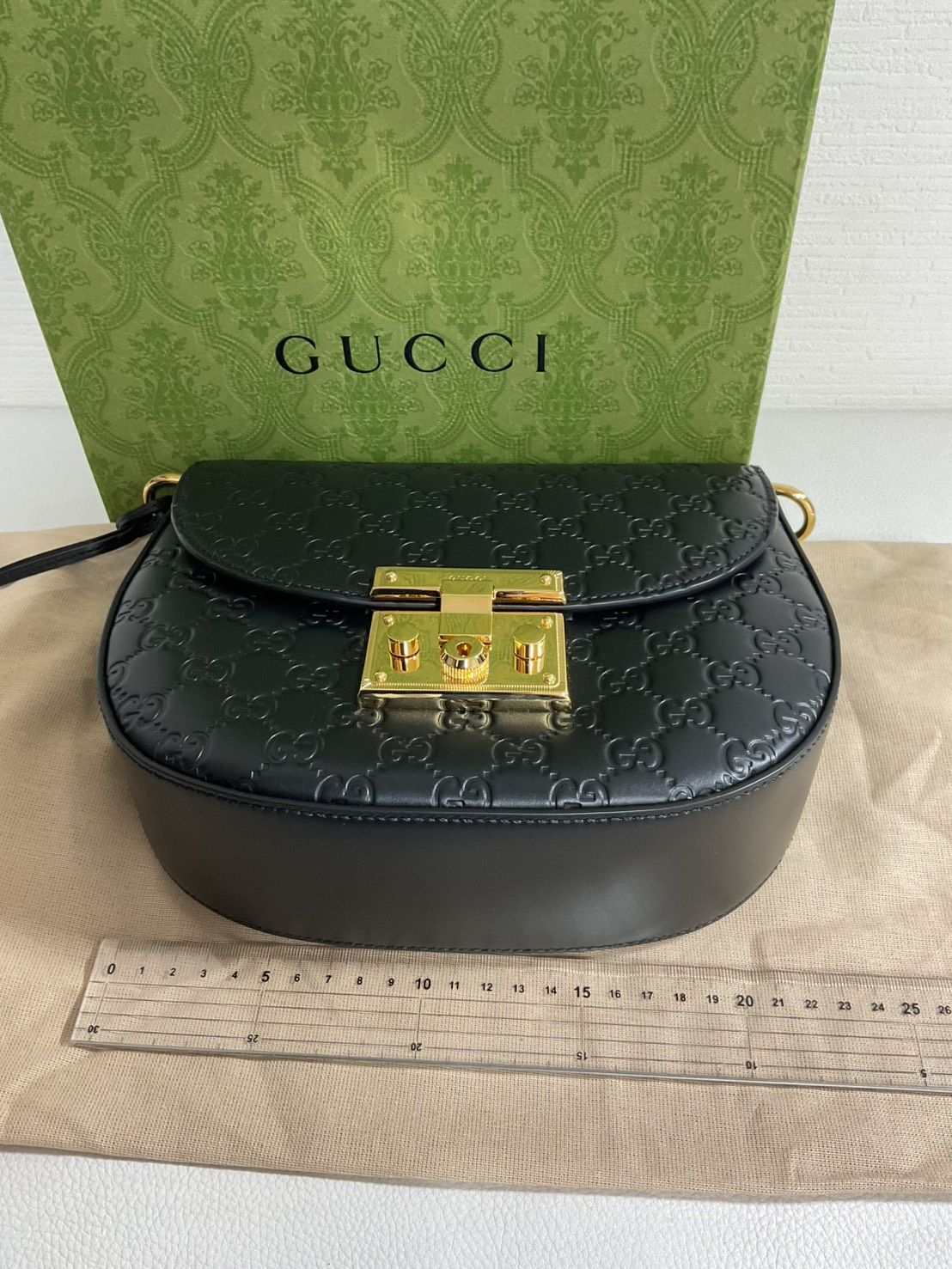 GUCCIバッグ