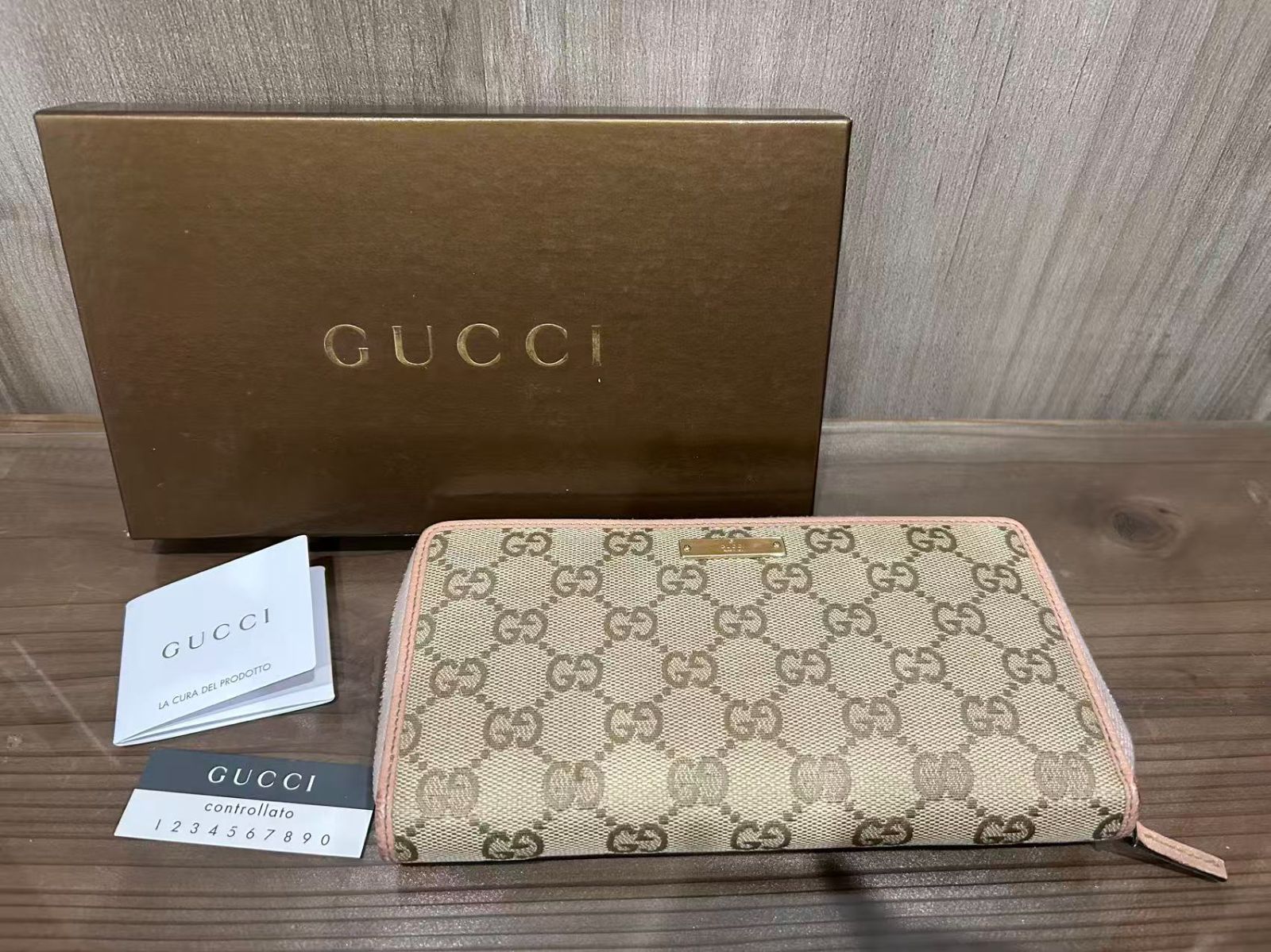 GUCCI財布