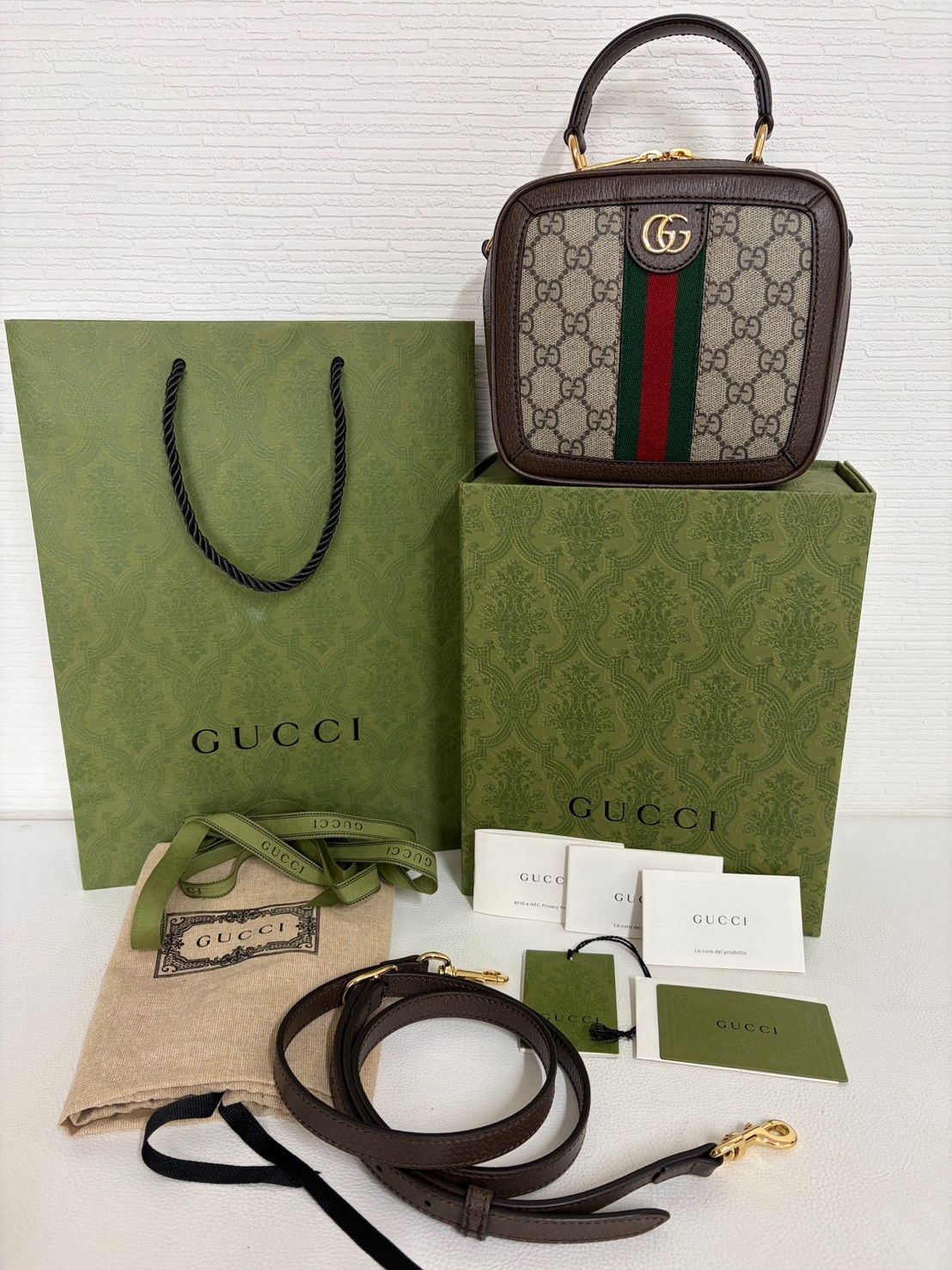 GUCCIバッグ